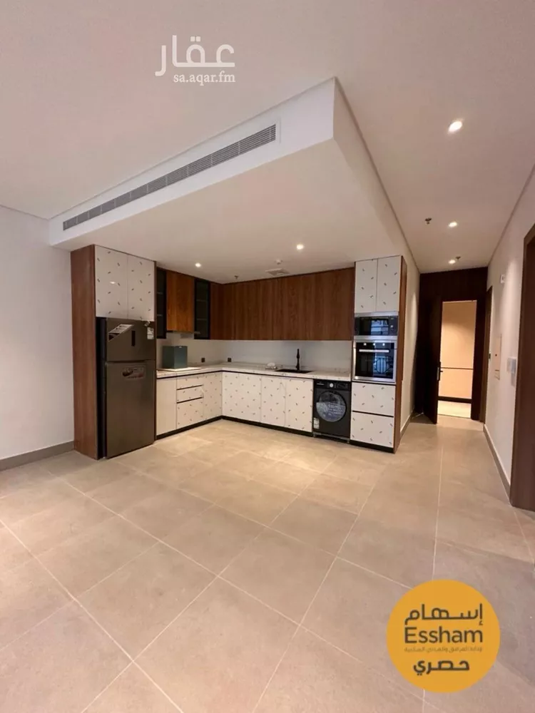 شقة للبيع في شارع الامير عبدالعزيز ابن فهد ابن عبدالعزيز, حي الحزام الذهبي, مدينة الخبر, المنطقة الشرقية 1 صورة