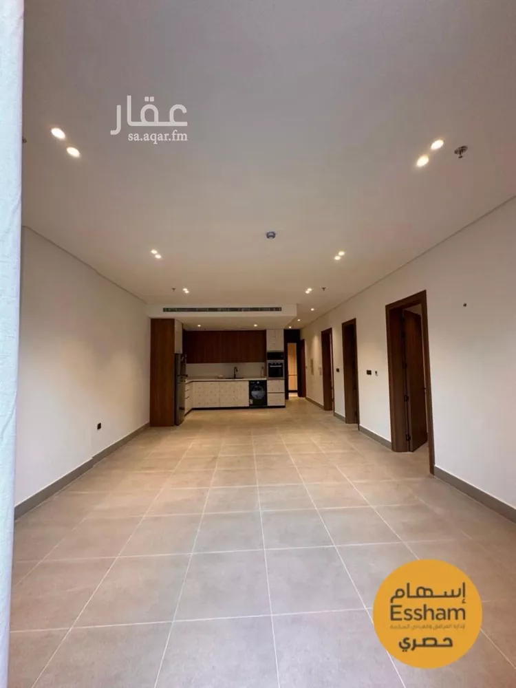 شقة للبيع في شارع الامير عبدالعزيز ابن فهد ابن عبدالعزيز, حي الحزام الذهبي, مدينة الخبر, المنطقة الشرقية صورة 2