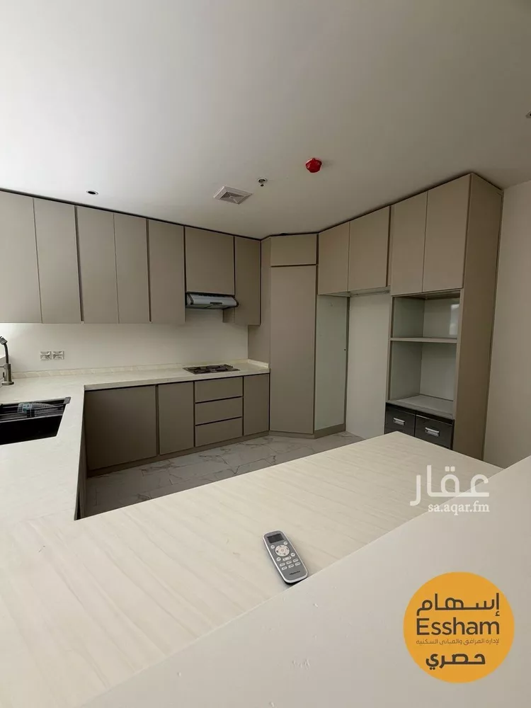 شقة للإيجار في شارع القرية العليا, حي الحمراء, مدينة الخبر, المنطقة الشرقية صورة 3