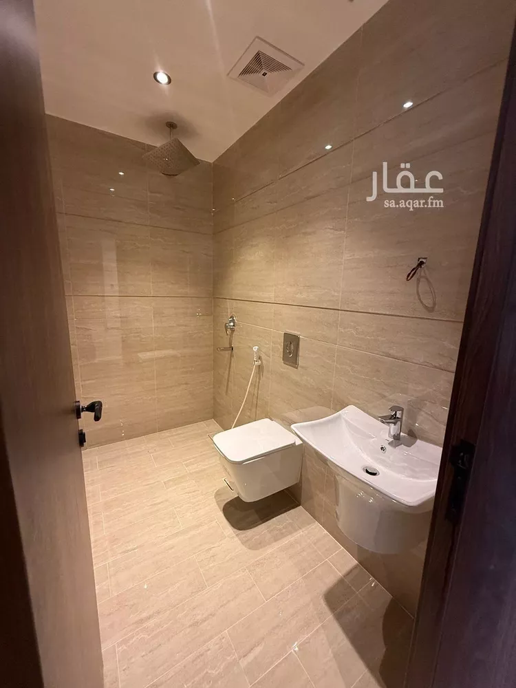 شقة للبيع في شارع 4 السيف, حي السيف, مدينة الدمام, المنطقة الشرقية 8