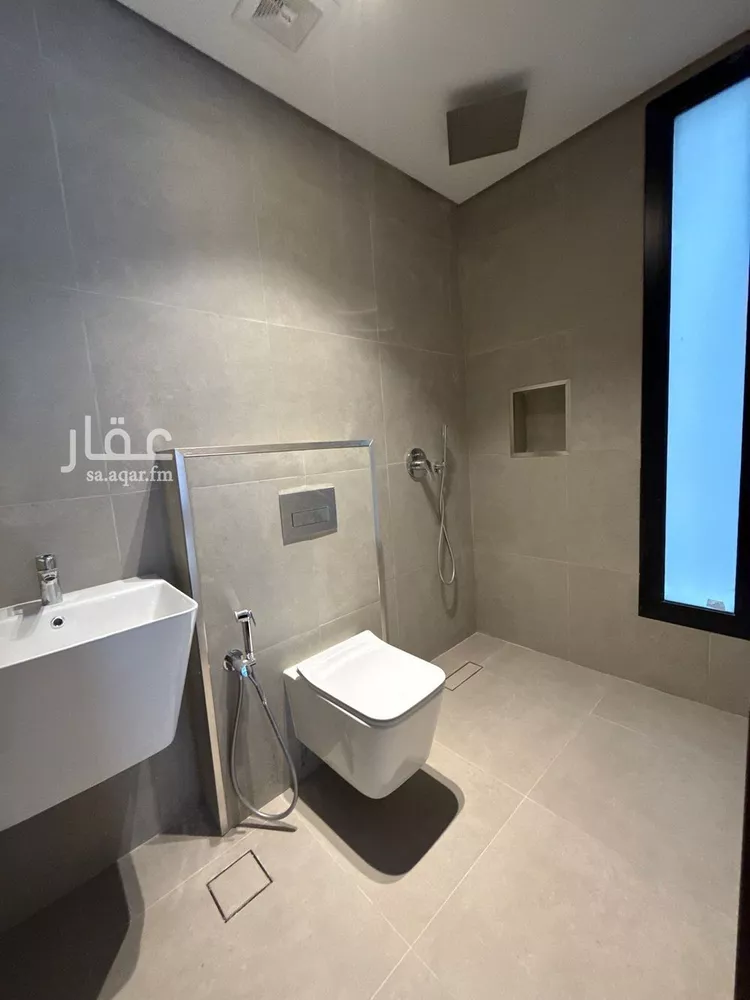 شقة للبيع في شارع الامير عبدالعزيز ابن فهد ابن عبدالعزيز, حي الحزام الذهبي, مدينة الخبر, المنطقة الشرقية صورة 5