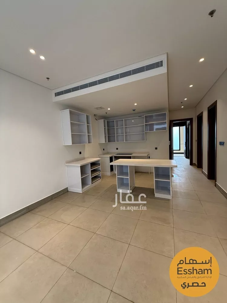 شقة للبيع في شارع الامير عبدالعزيز ابن فهد ابن عبدالعزيز, حي الحزام الذهبي, مدينة الخبر, المنطقة الشرقية صورة 4