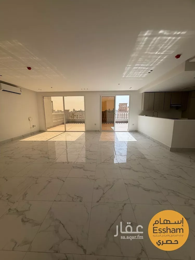 شقة للإيجار في شارع القرية العليا, حي الحمراء, مدينة الخبر, المنطقة الشرقية