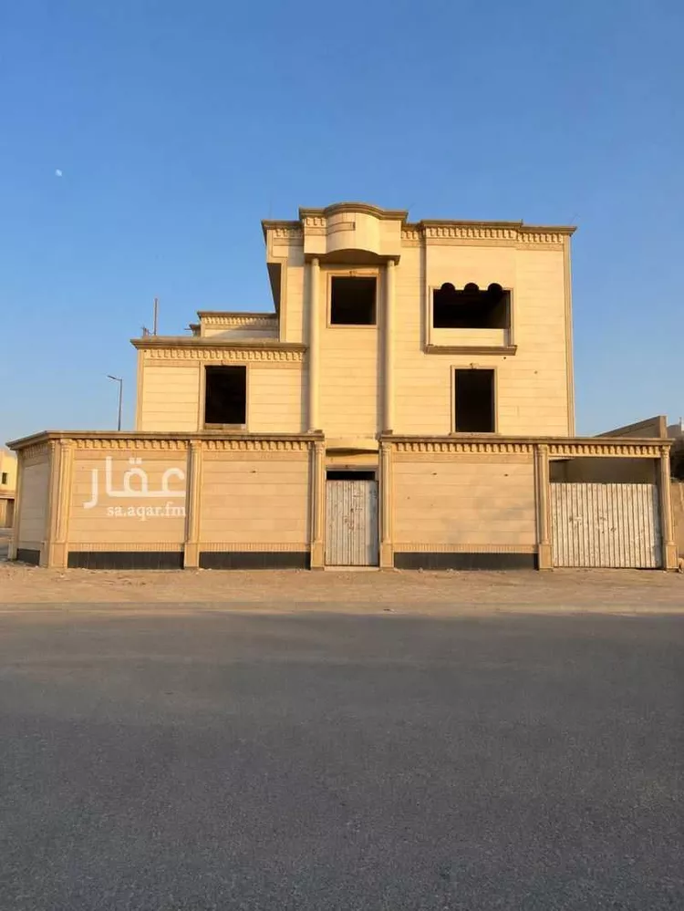 فيلا للبيع في شارع ابو بشير الزبيدي, حي الشراع, مدينة الخبر, المنطقة الشرقية 6