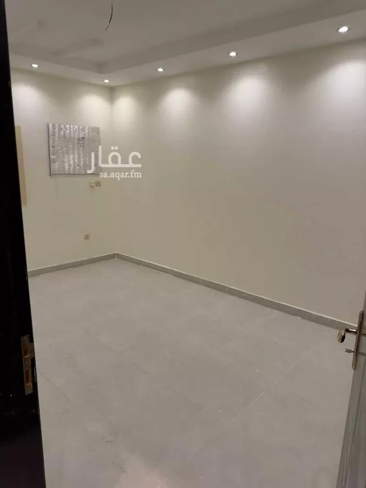 شقة للبيع في شارع احمد بن خضرويه, حي بنى بياضة, مدينة المدينة المنورة, منطقة المدينة المنورة صورة 2