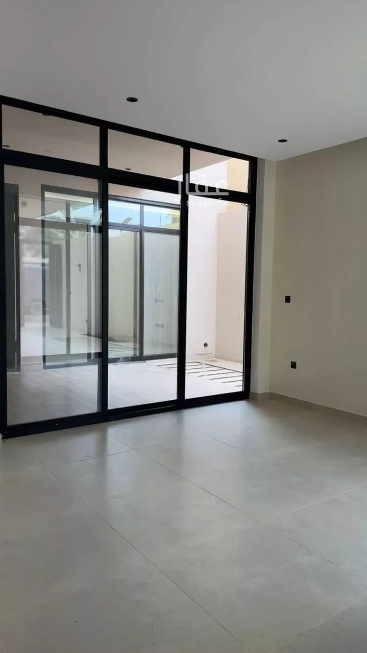 دور للبيع في شارع ابن عبدالبر, حي النزهة, مدينة الرياض, منطقة الرياض صورة 3