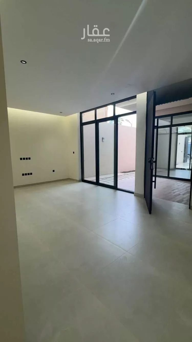 دور للبيع في شارع ابن عبدالبر, حي النزهة, مدينة الرياض, منطقة الرياض صورة 2