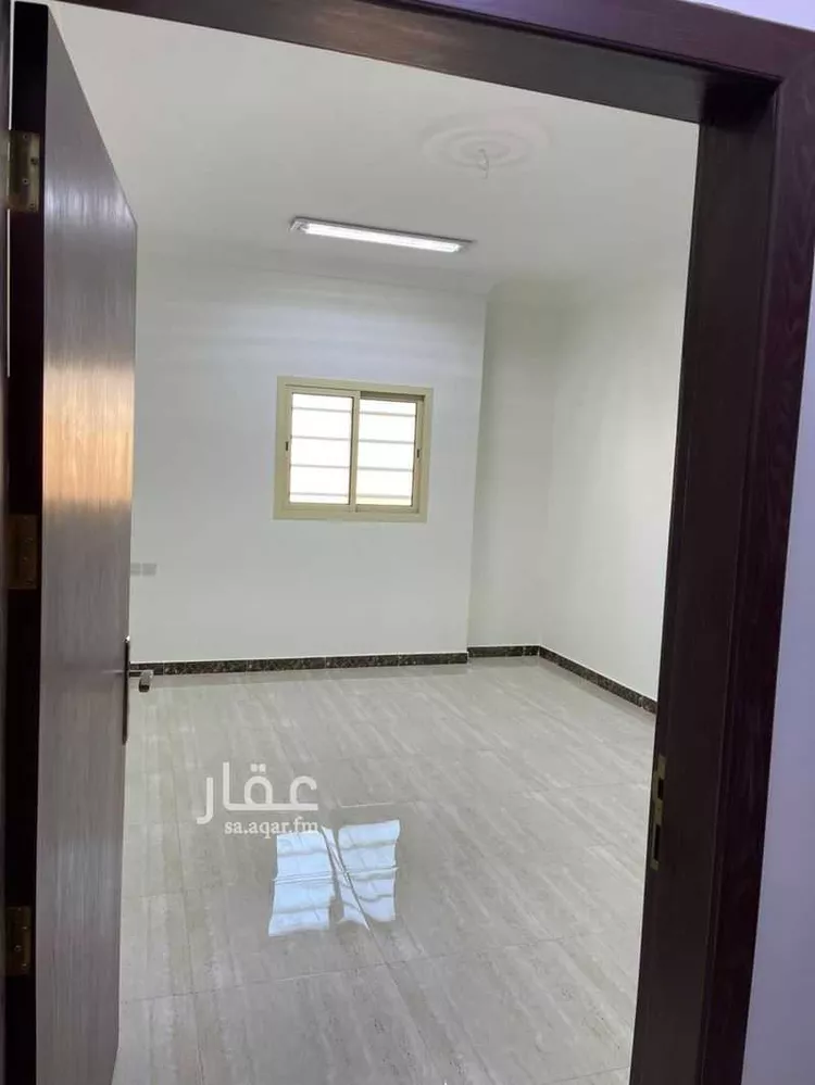 شقة للبيع في شارع ضاحية, حي العزيزية, مدينة الرياض, منطقة الرياض صورة 5