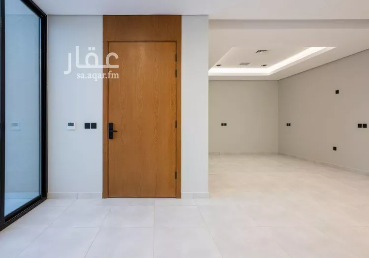 دور للبيع في شارع محمد بن أحمد بن أبي التائب, حي العارض, مدينة الرياض, منطقة الرياض صورة 3