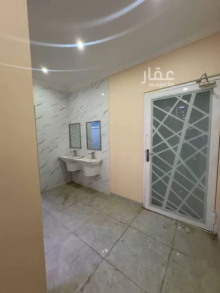 Villa for Sale in Dhahran Al Qashlah صورة 5