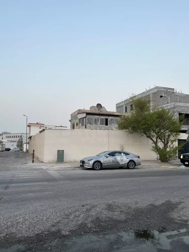 فيلا للبيع في شارع البراقية ، حي الدوحة الجنوبية ، الظهران ، الدمام