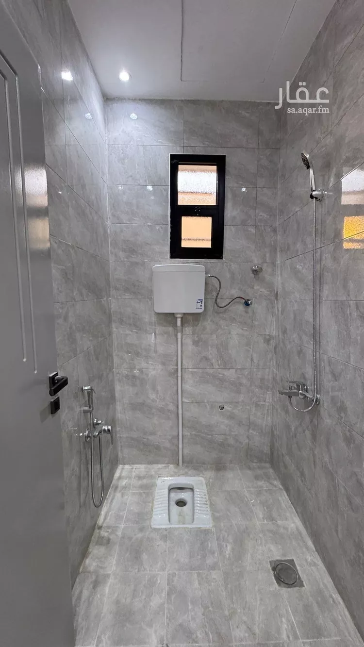 فيلا للبيع في شارع علي حسن, حي النظيم, مدينة الرياض, منطقة الرياض صورة 4