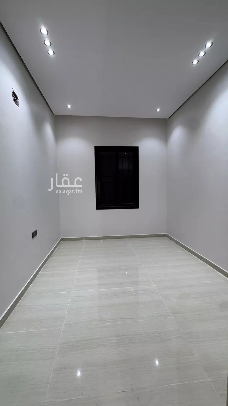 فيلا للبيع في شارع علي حسن, حي النظيم, مدينة الرياض, منطقة الرياض صورة 3