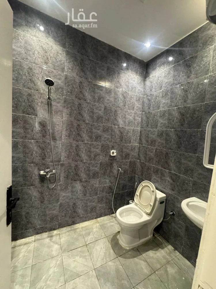 شقة للإيجار في شارع وادي السرح, حي الوادي, مدينة الرياض, منطقة الرياض صورة 2