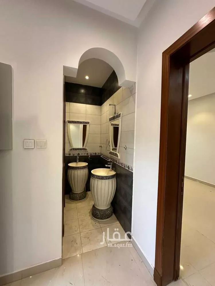 فيلا للبيع في شارع محمد بن شاكر الكتبي, حي النرجس, مدينة الرياض, منطقة الرياض صورة 3