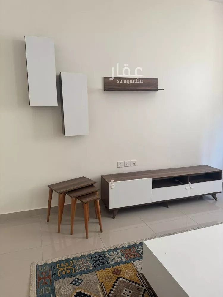 فيلا للبيع في شارع عيسى بن إسماعيل, حي الملك فيصل, مدينة الرياض, منطقة الرياض صورة 2