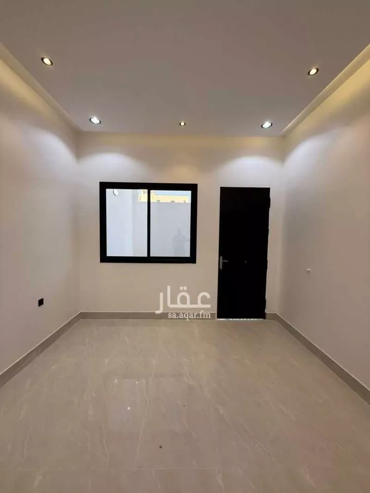 دور للبيع في شارع علي الحراني ، حي عريض ، الرياض ، منطقة الرياض 16