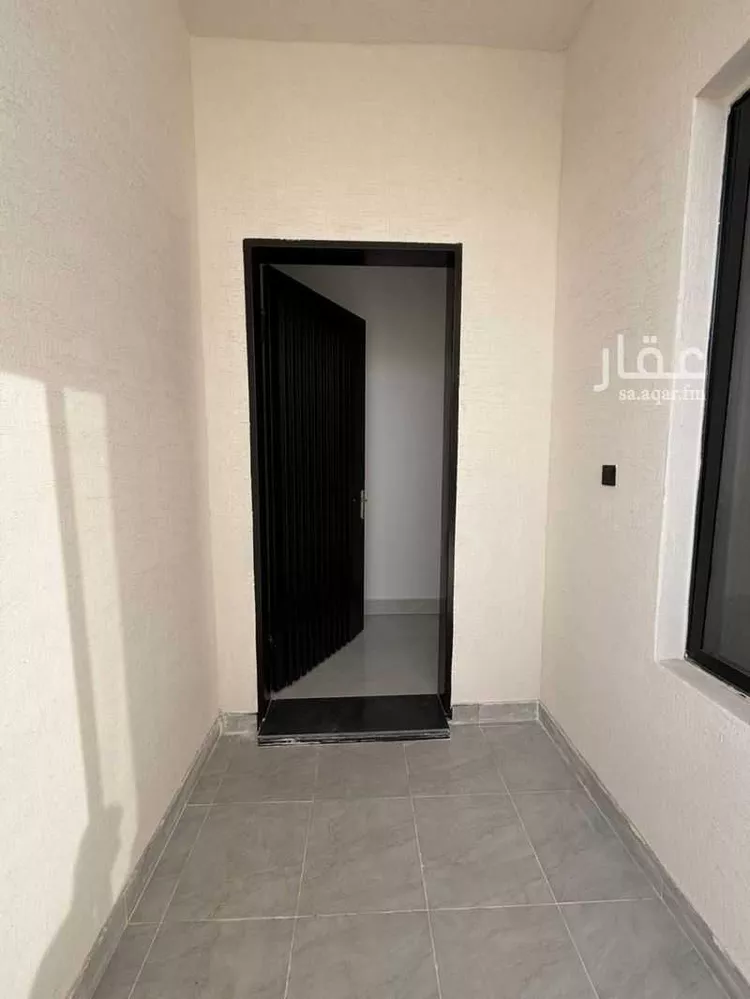 دور للبيع في شارع علي الحراني ، حي عريض ، الرياض ، منطقة الرياض صورة 5