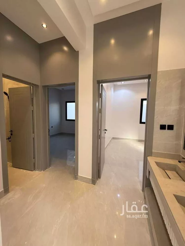 دور للبيع في شارع علي الحراني ، حي عريض ، الرياض ، منطقة الرياض 10