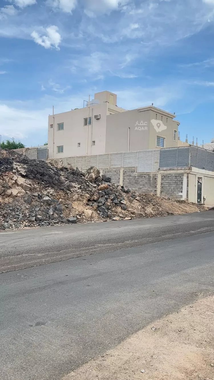 أرض للبيع في شارع عياض ابن غنم الفهري, حي الروابي, مدينة المدينة المنورة, منطقة المدينة المنورة 2