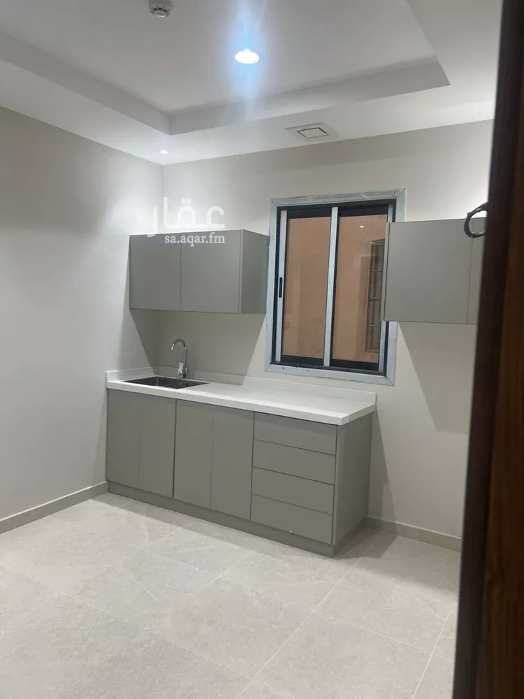 عمارة للإيجار في شارع محمد بن مخلد الانصاري, حي الفيصلية, مدينة الرياض, منطقة الرياض صورة 3