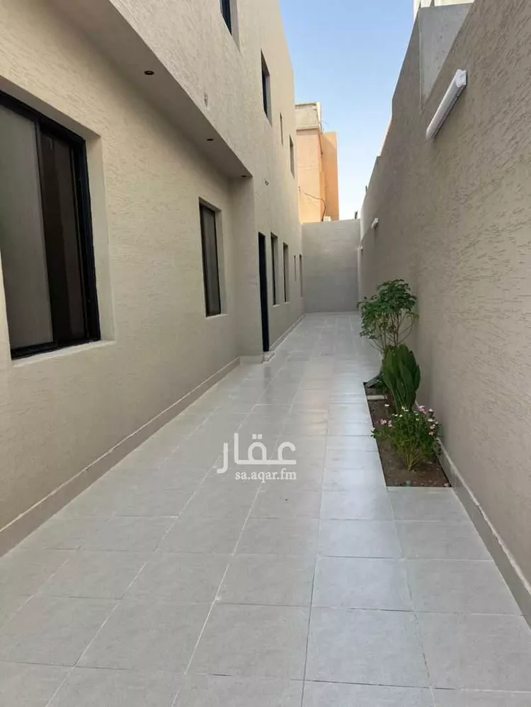 دور للبيع في شارع محارب بن دثار, حي بدر, مدينة الرياض, منطقة الرياض صورة 4