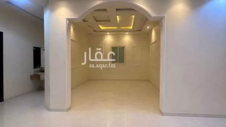فيلا للبيع في شارع جبل المشايخ, حي القادسية, مدينة الرياض, منطقة الرياض صورة 4