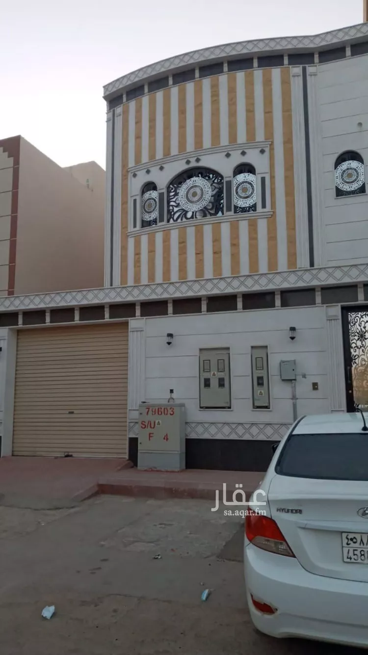 فيلا للبيع في شارع ابن الشاطر الأنباري, حي العزيزية, مدينة الرياض, منطقة الرياض