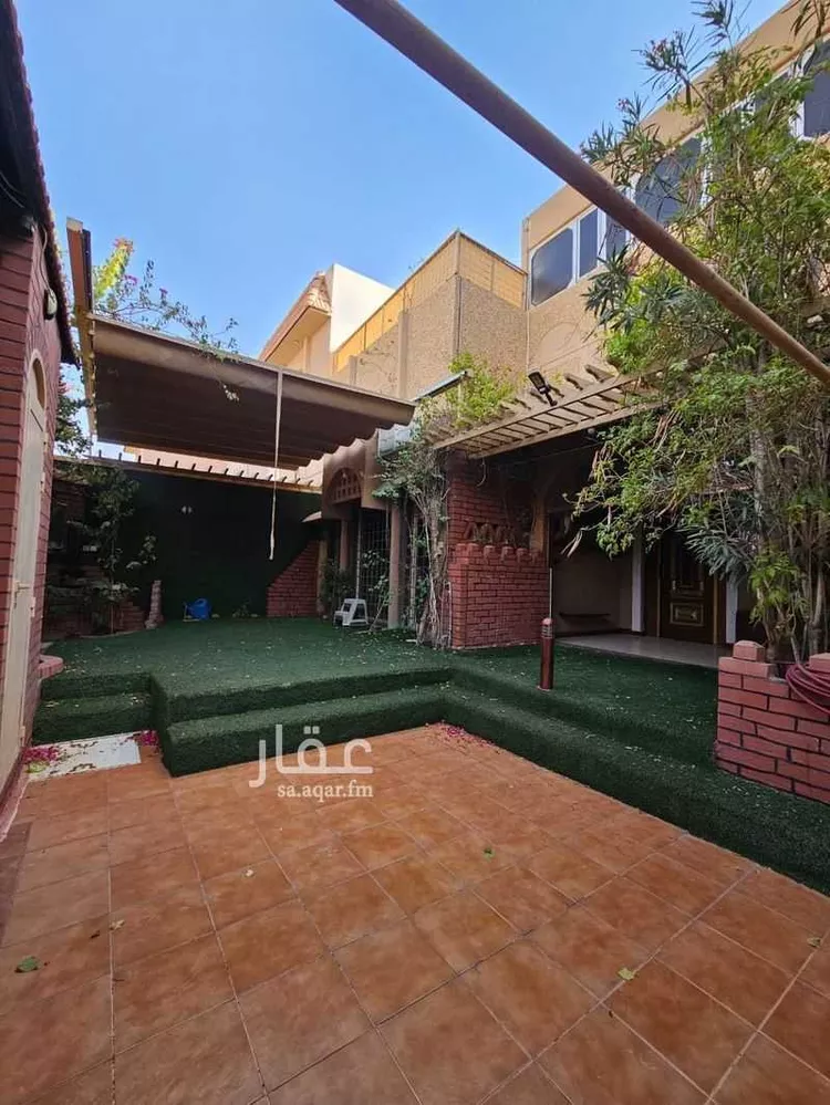 فيلا للبيع في شارع منصور الحميلي, حي الإسكان, مدينة بريدة, منطقة القصيم صورة 5