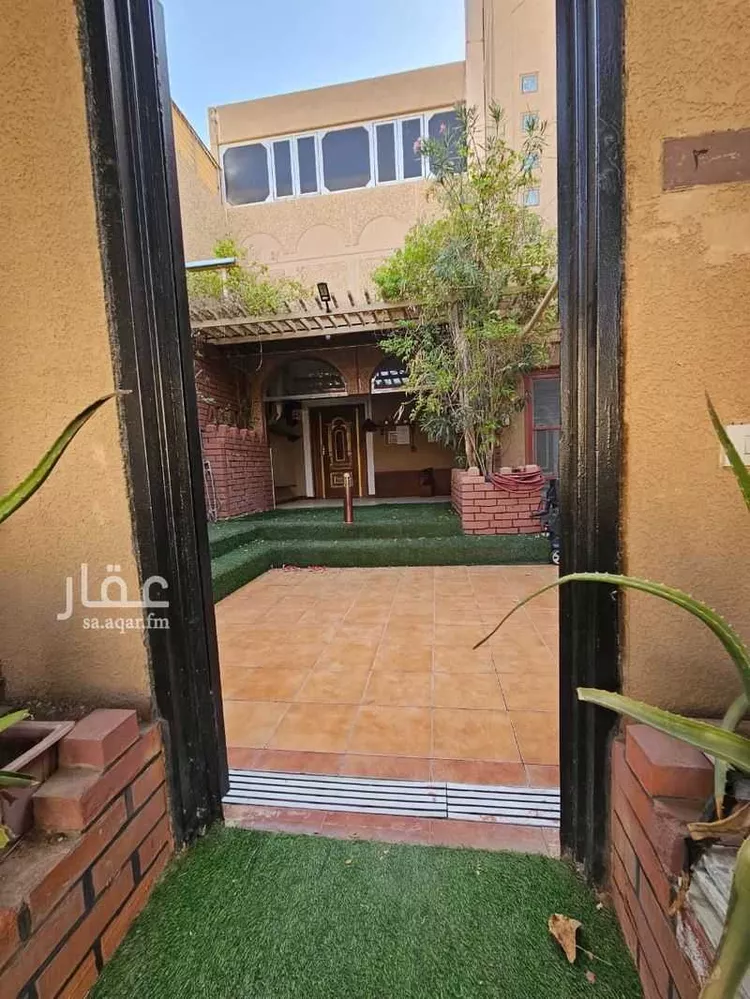فيلا للبيع في شارع منصور الحميلي, حي الإسكان, مدينة بريدة, منطقة القصيم صورة 4