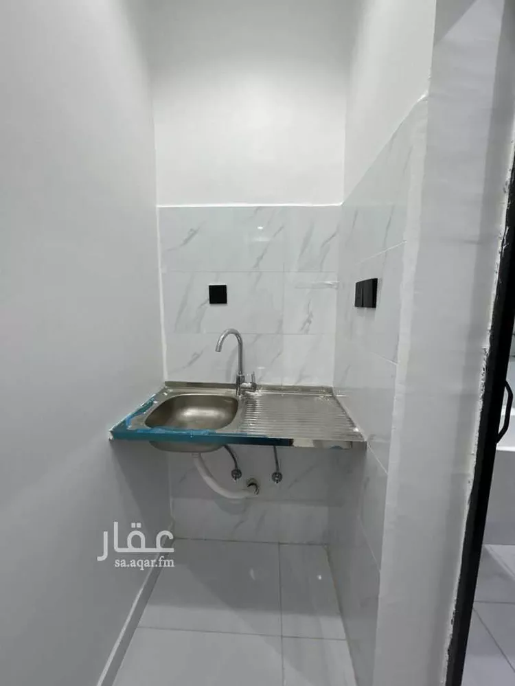 غرفة للإيجار في شارع اوثيلان ، حي الرحمانية ، جدة ، جدة صورة 5