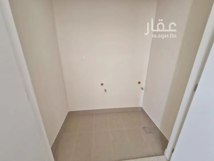 فيلا للإيجار في شارع رقم 2024, حي سدرة, مدينة الرياض, منطقة الرياض 7