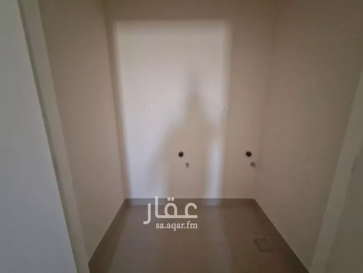 فيلا للإيجار في شارع رقم 2025, حي سدرة, مدينة الرياض, منطقة الرياض 14