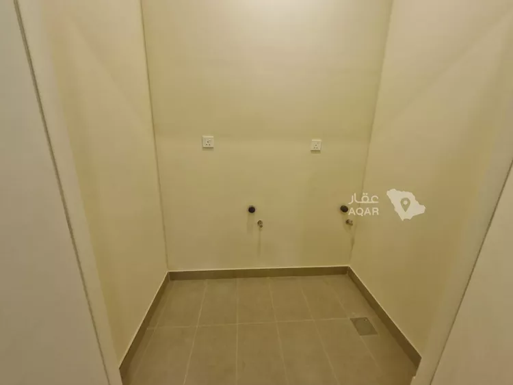 فيلا للإيجار في شارع رقم 2086, حي سدرة, مدينة الرياض, منطقة الرياض 22
