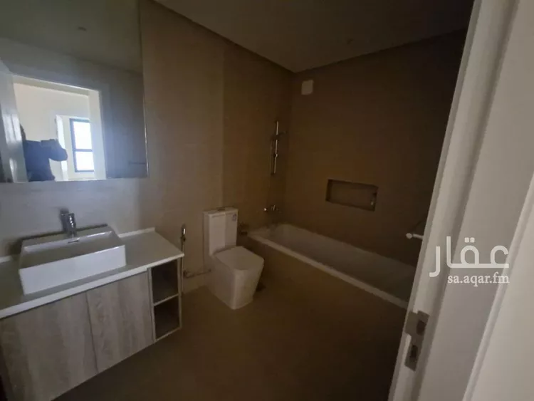 فيلا للإيجار في شارع رقم 2024, حي سدرة, مدينة الرياض, منطقة الرياض 14