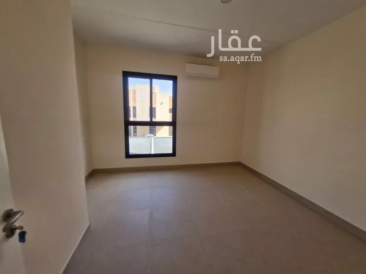 فيلا للإيجار في شارع رقم 2025, حي سدرة, مدينة الرياض, منطقة الرياض 9