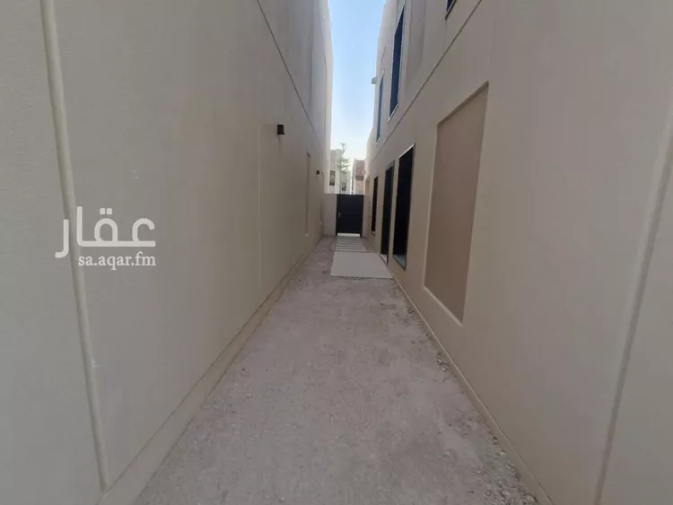 فيلا للإيجار في شارع رقم 2026, حي سدرة, مدينة الرياض, منطقة الرياض 8