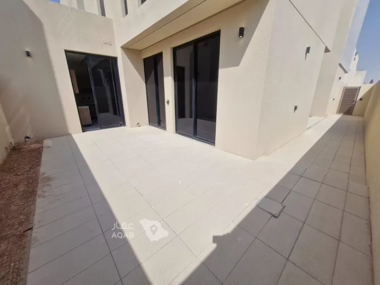 فيلا للإيجار في شارع رقم 1011, حي سدرة, مدينة الرياض, منطقة الرياض 2