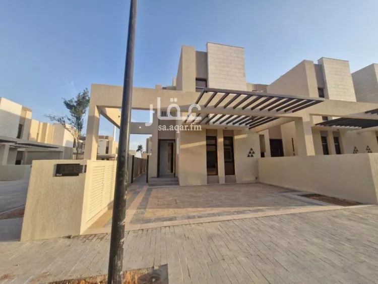 Villa for Sale in Riyadh King Khalid International Airport