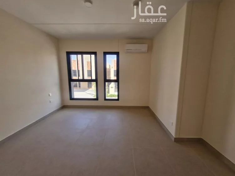 فيلا للإيجار في شارع رقم 2025, حي سدرة, مدينة الرياض, منطقة الرياض 6