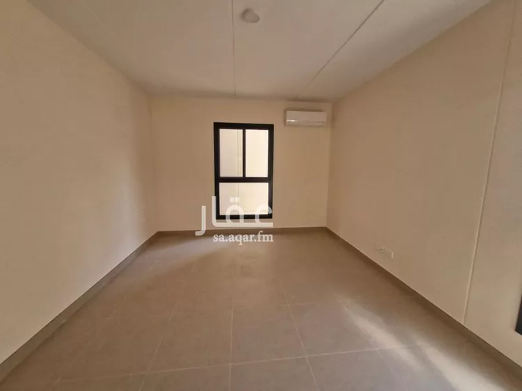فيلا للإيجار في شارع رقم 2025, حي سدرة, مدينة الرياض, منطقة الرياض 12