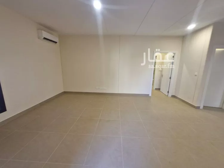 فيلا للإيجار في شارع رقم 2026, حي سدرة, مدينة الرياض, منطقة الرياض صورة 2