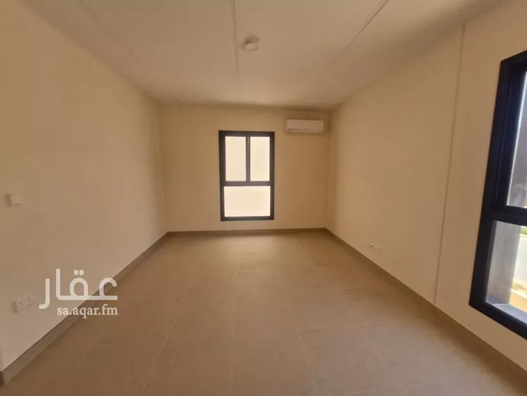 فيلا للإيجار في شارع رقم 2024, حي سدرة, مدينة الرياض, منطقة الرياض 8