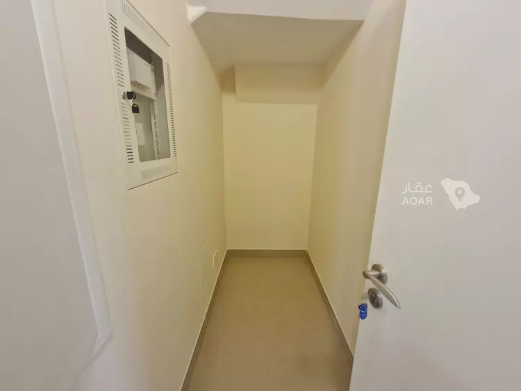 فيلا للإيجار في شارع رقم 2072, حي سدرة, مدينة الرياض, منطقة الرياض 9