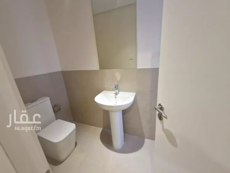 فيلا للإيجار في شارع رقم 2021, حي سدرة, مدينة الرياض, منطقة الرياض 18