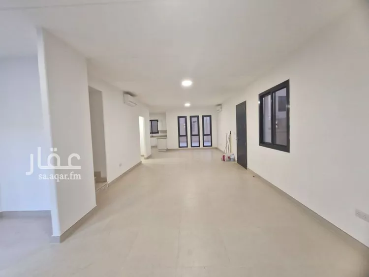 فيلا للإيجار في شارع رقم 1009, حي سدرة, مدينة الرياض, منطقة الرياض صورة 2