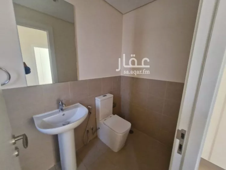 فيلا للإيجار في شارع رقم 2024, حي سدرة, مدينة الرياض, منطقة الرياض 11