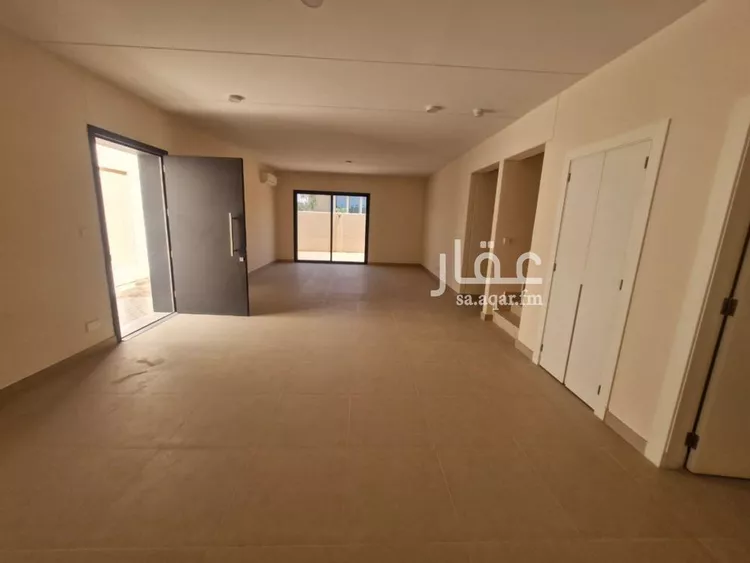 فيلا للإيجار في شارع رقم 2024, حي سدرة, مدينة الرياض, منطقة الرياض 17