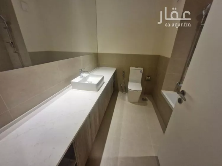فيلا للبيع في شارع رقم 2022, حي سدرة, مدينة الرياض, منطقة الرياض 18