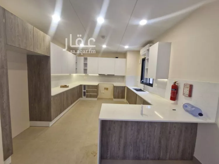فيلا للإيجار في شارع رقم 2021, حي سدرة, مدينة الرياض, منطقة الرياض 13